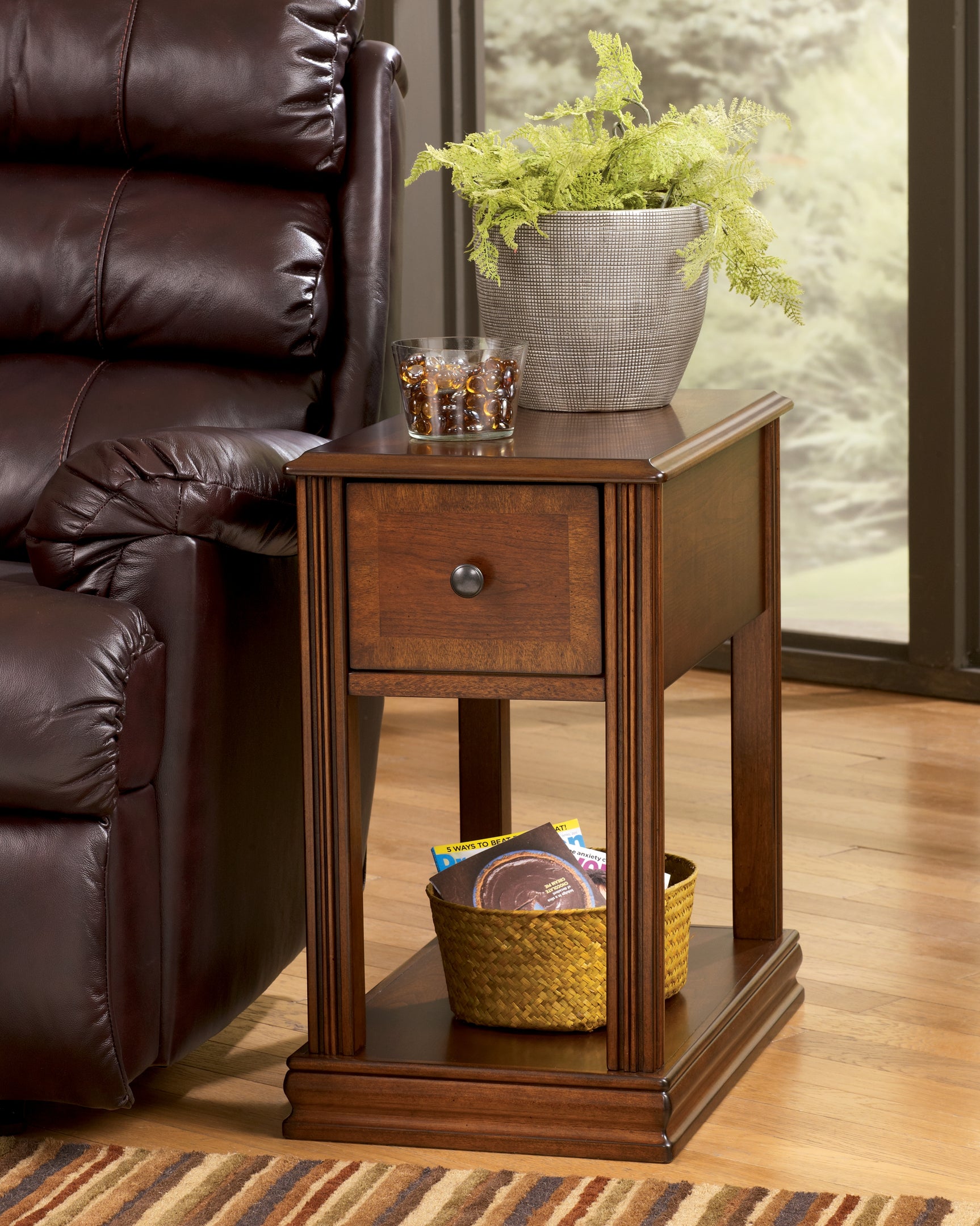 Drawer detail showing depth and tray