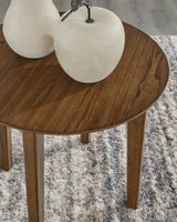Close-up of Gordonay table finish texture