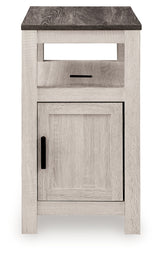 Fendenmore Chairside End Table head-on view