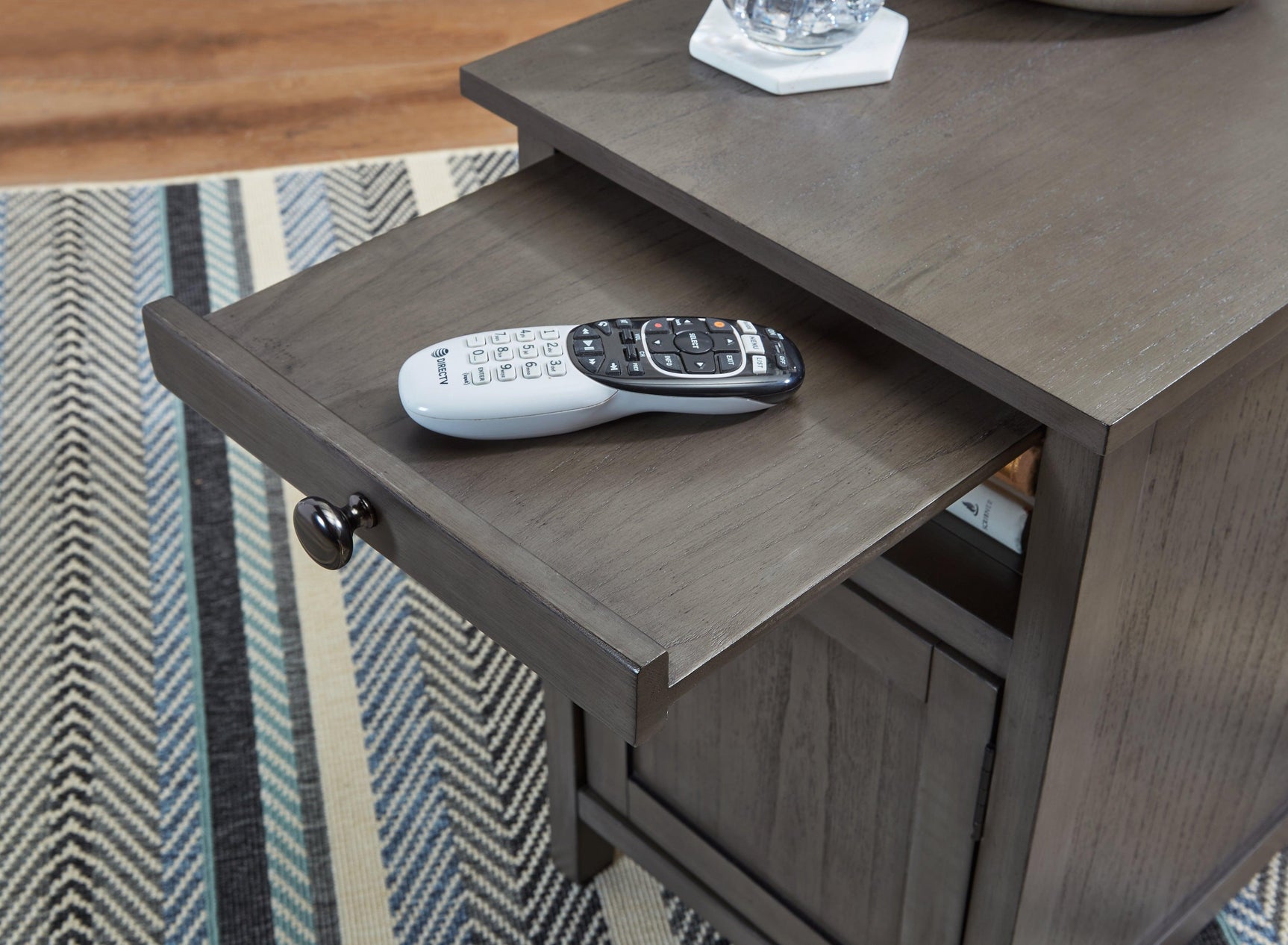 Pull-out tray detail of Treytown Gray Chairside End Table