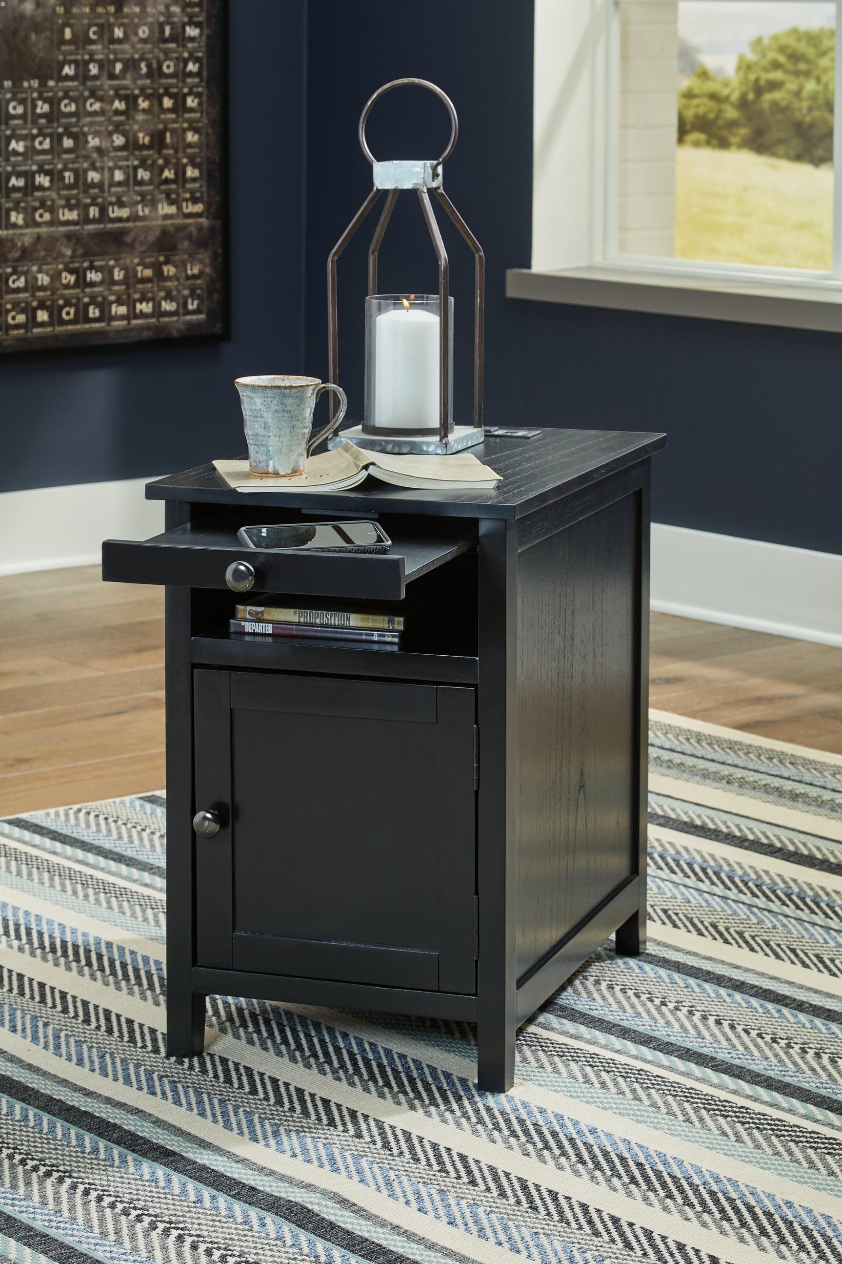 Close-up of pull-out tray detail on Treytown End Table