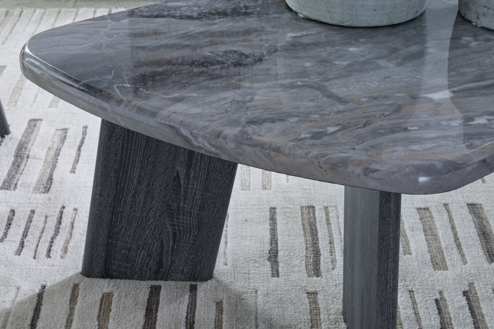 Bluebond coffee table top detail