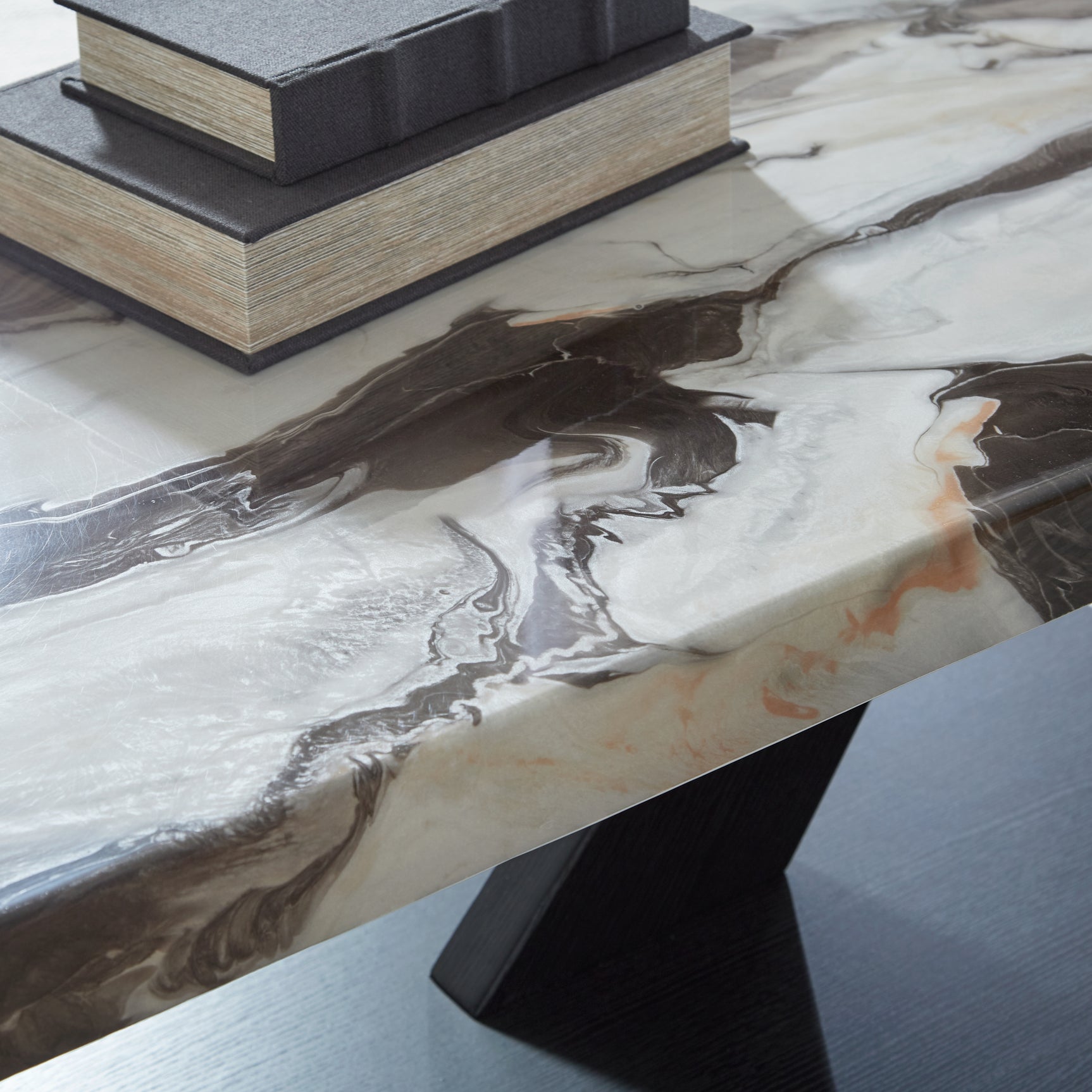 Cendill coffee table detailed shot of marble veining