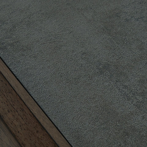 Kallenny End Table close-up of finish and moulding details