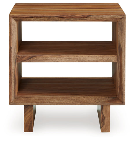 Dressonni set assembled with coffee table and two end tables