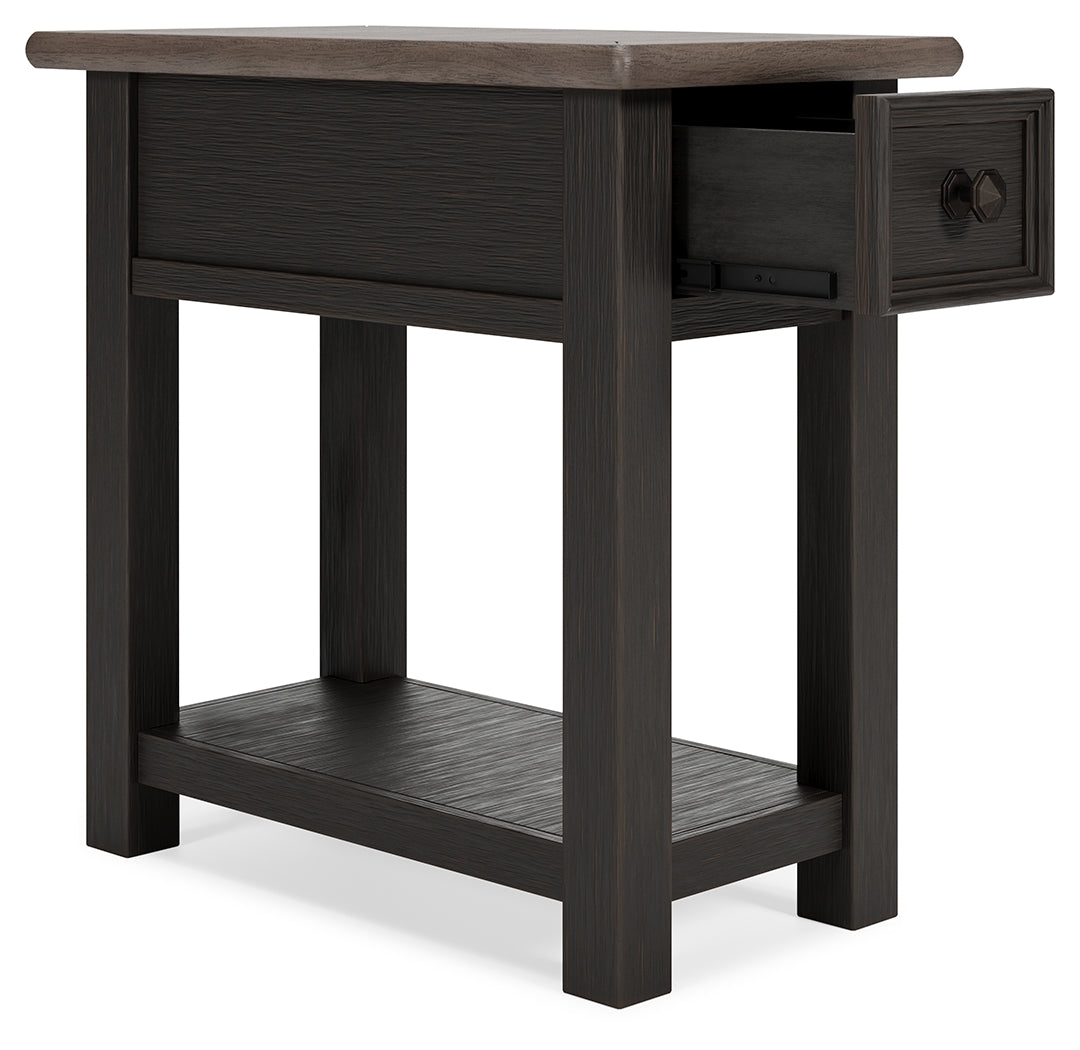 Tyler Grayish Brown/Black Creek 2 End Tables