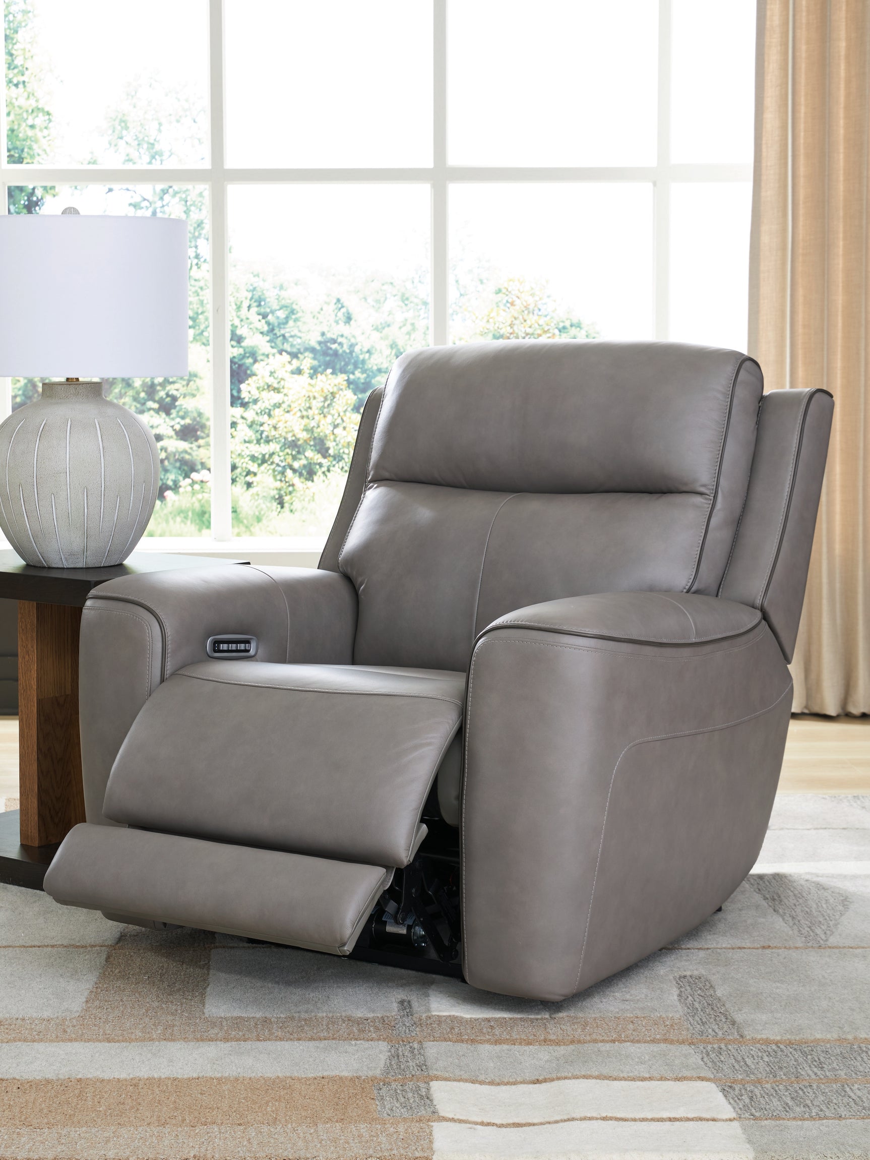 5Z-Comfort Coin Leather Power Recliner