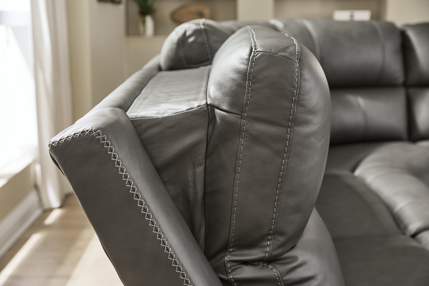 Close-up of Easy View adjustable headrest