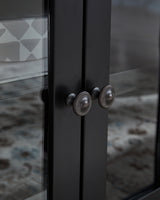 Detail of butcher block veneer top finish