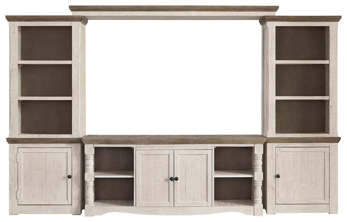 Living room setting with Havalance entertainment center