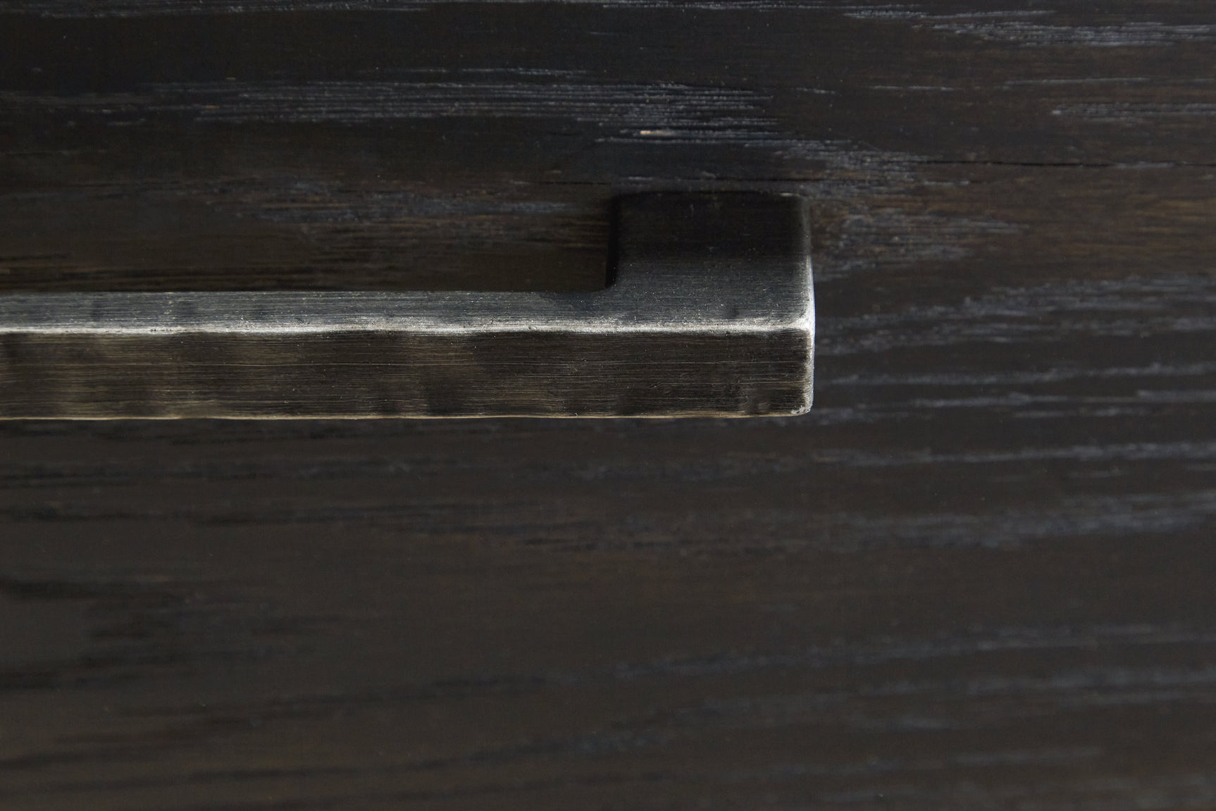 Galliden 80 inch TV stand handle close-up