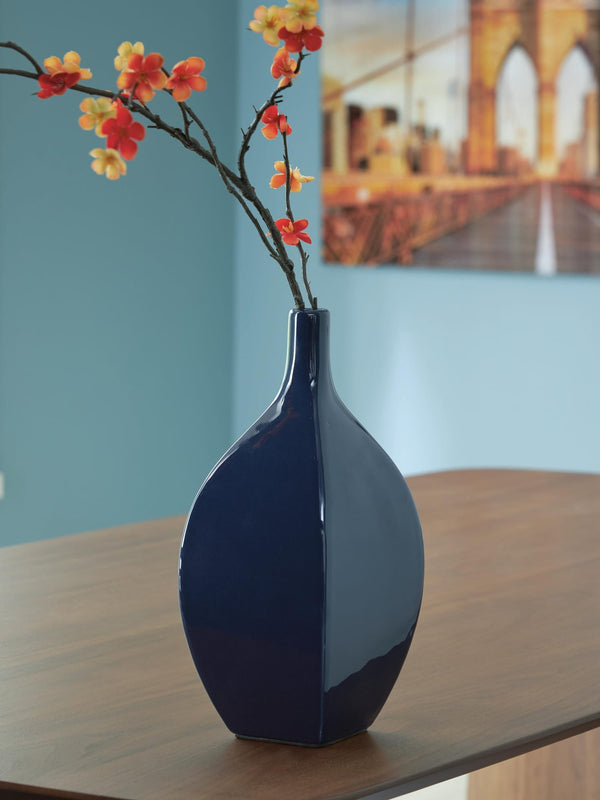 Abtinson Navy Vase from Decor Furniture