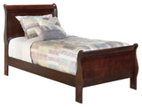 bedroom view of Alisdair Dark Brown Sleigh Bedroom Set bed