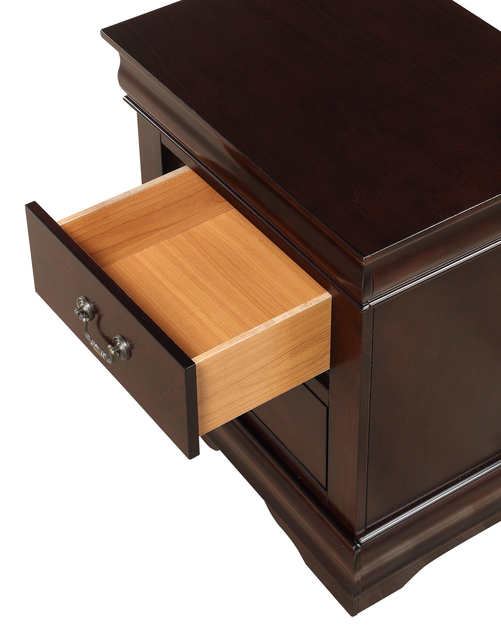 Louis Philip chest with drawers in cherry wood