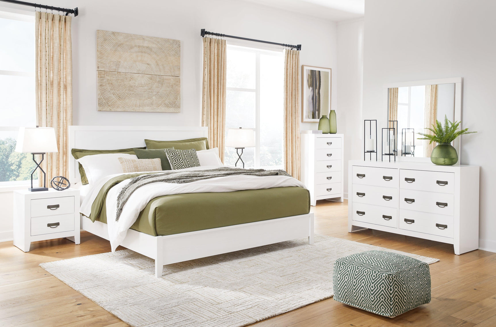 Binterglen White King Panel Bed rails and slats detail