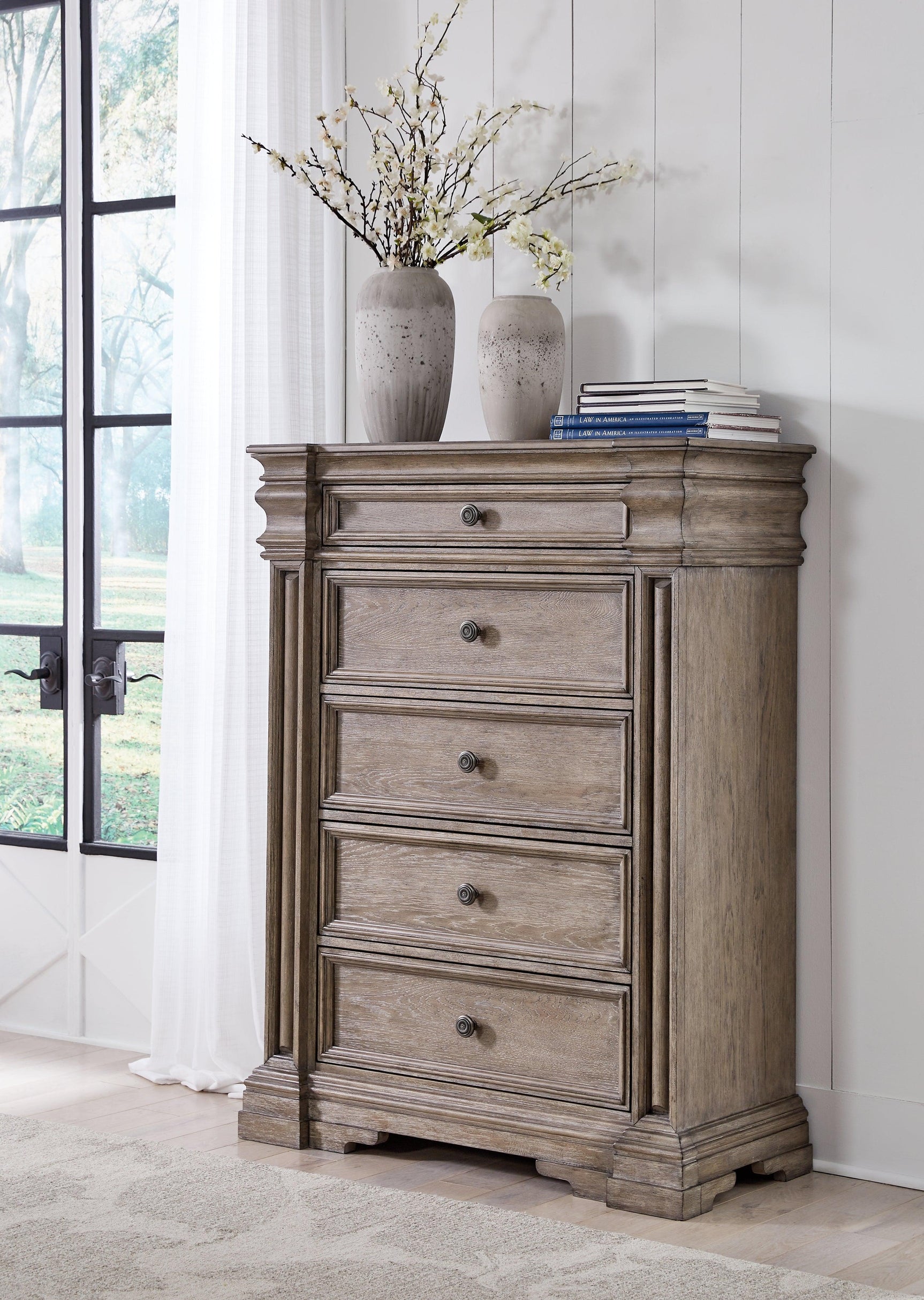 Blairhurst Chest of Drawers drawer detail
