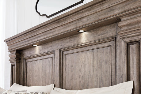 Blairhurst king panel bed in bedroom setting