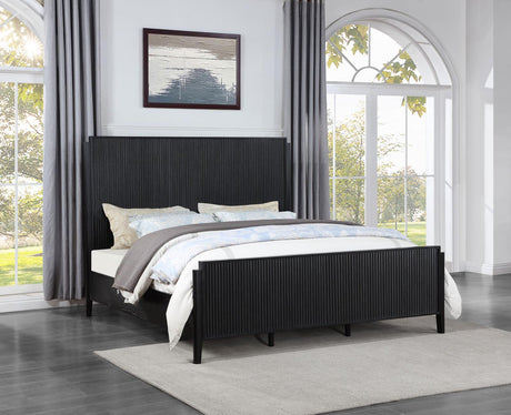 Brookmead Eastern Panel King Bed black finish, front view