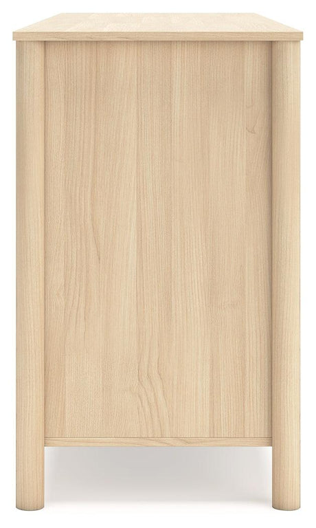 Cabinella dresser in casual bedroom setting