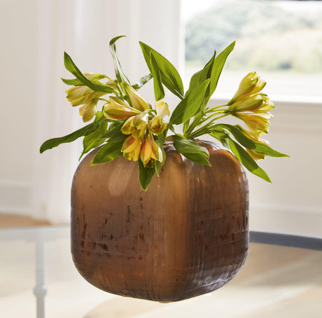 Capard Vase side profile