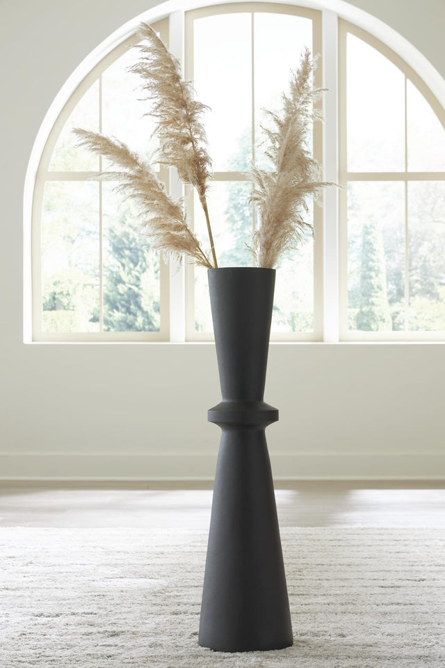 Collisten Black Vase from Decor Furniture