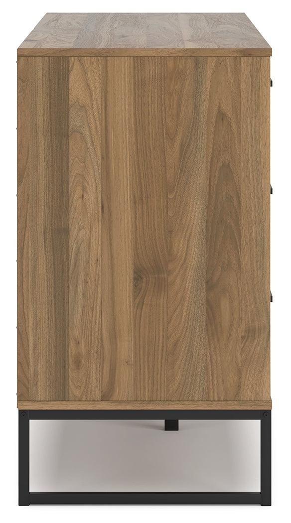 Scale comparison of Deanlow Honey dresser height