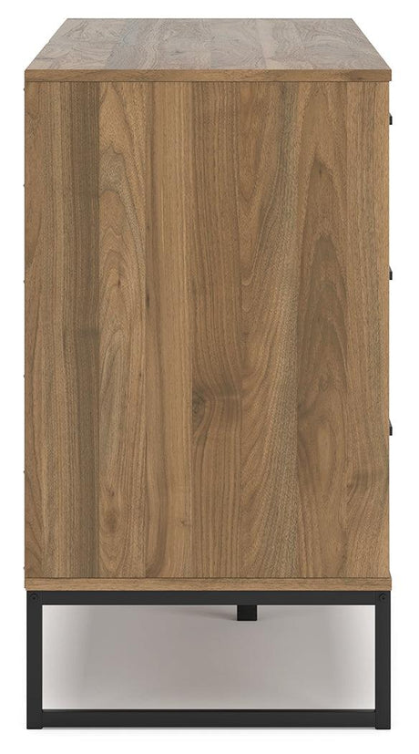 Scale comparison of Deanlow Honey dresser height