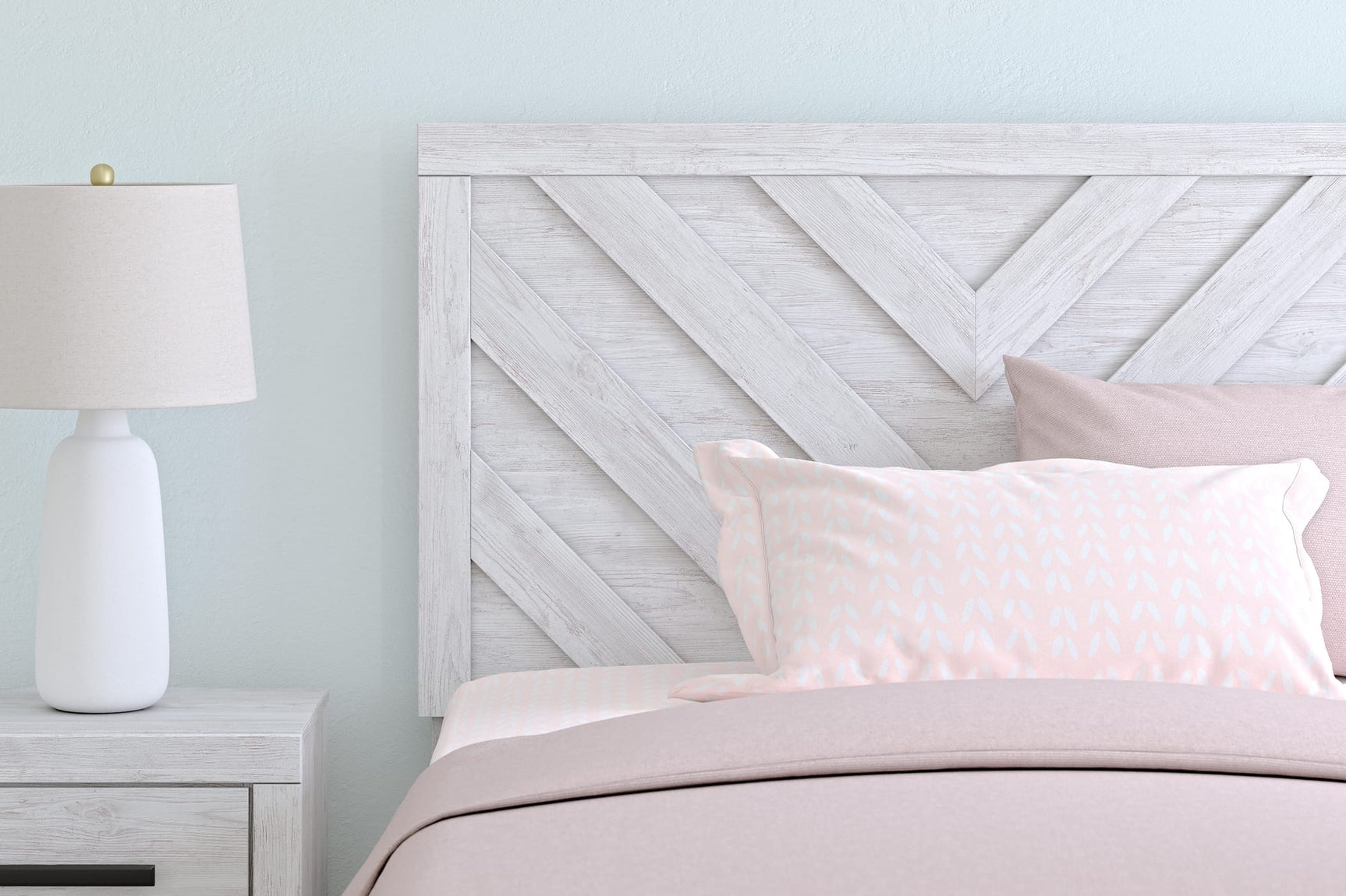 Cayboni Whitewash Panel Bedroom Set variant image