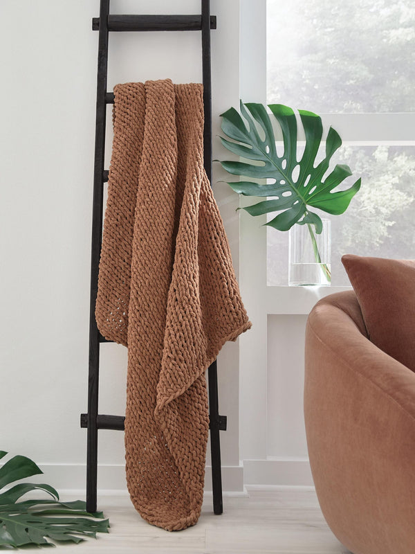Chaddon Sienna Throw (Set of 3) from Decor Furniture