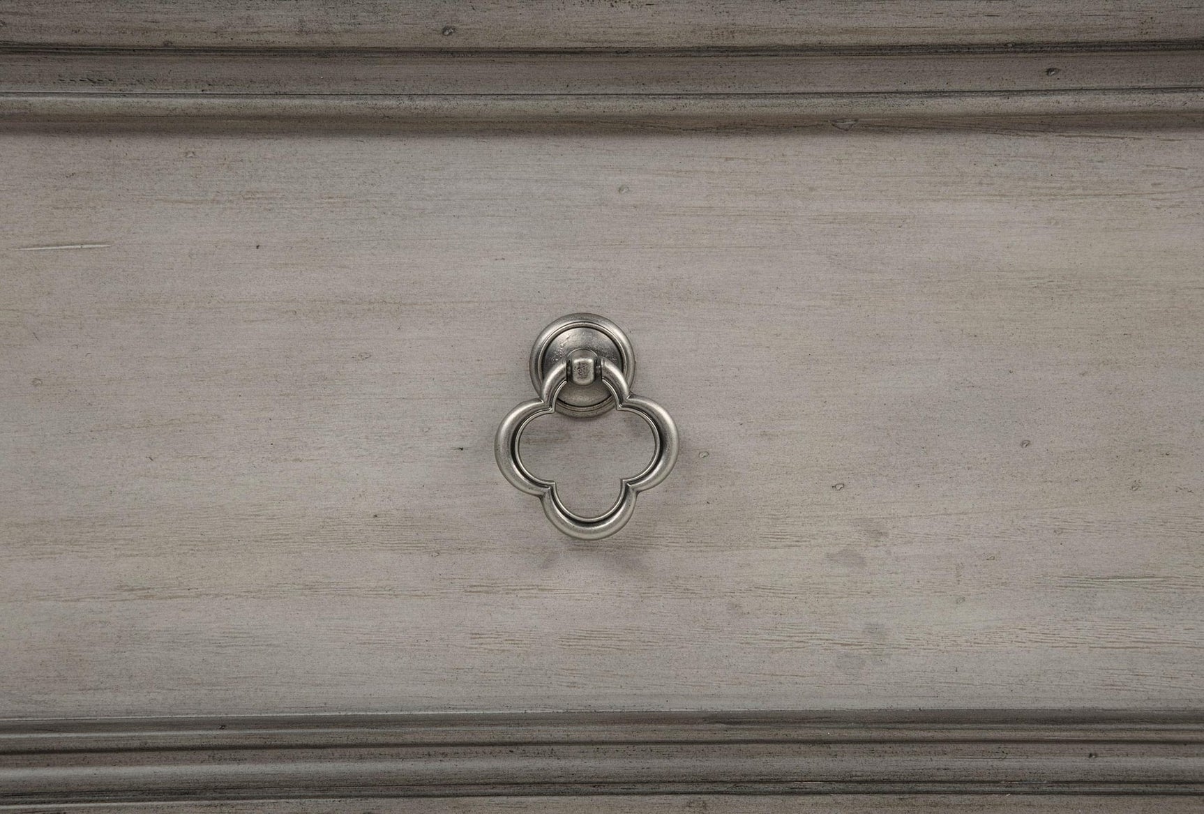 Cresswell 4-drawer Door Chest with Hidden Storage Weathered Taupe view 10