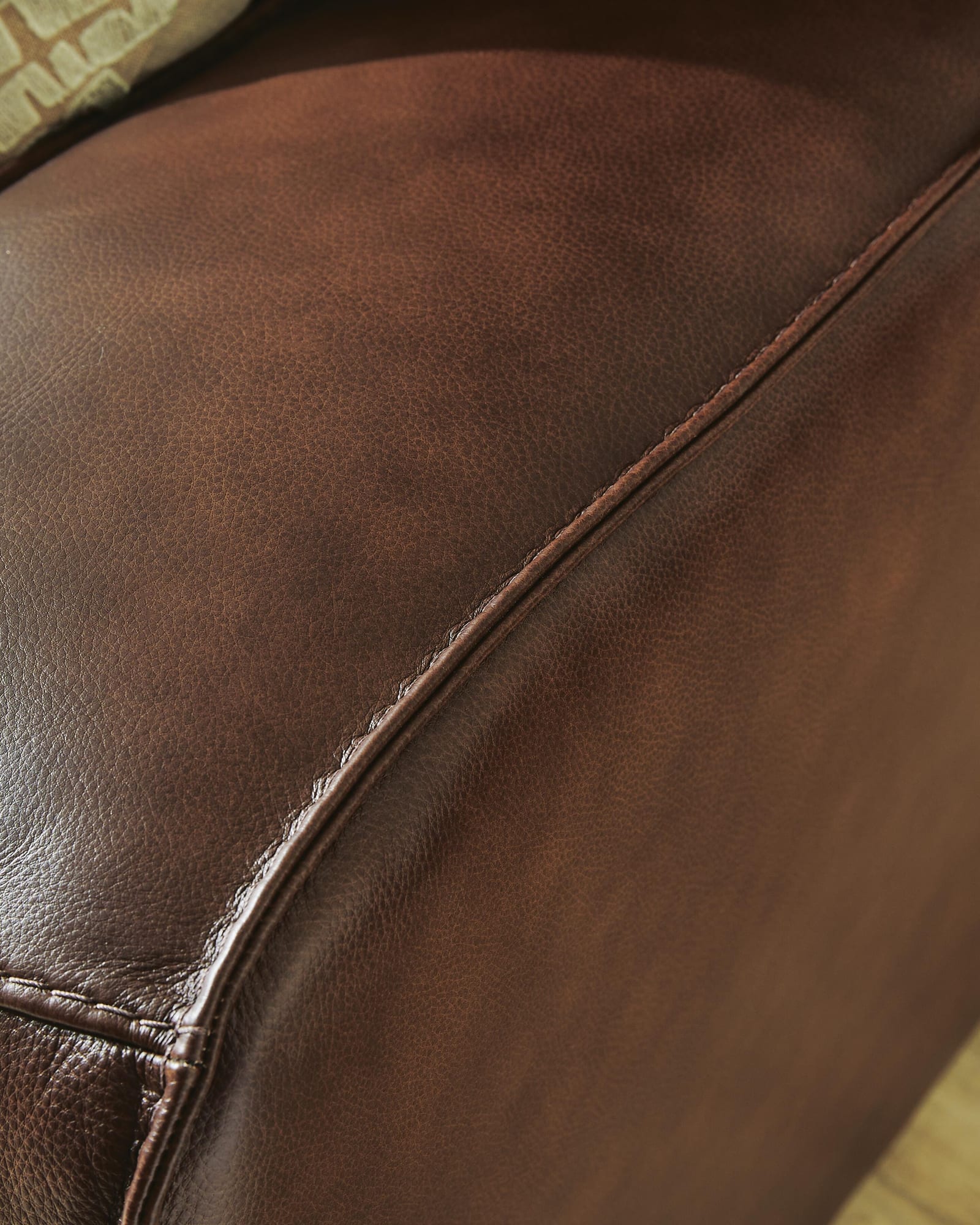DeepWakes Canyon Leather 5-Piece Power Reclining Sectional detail view