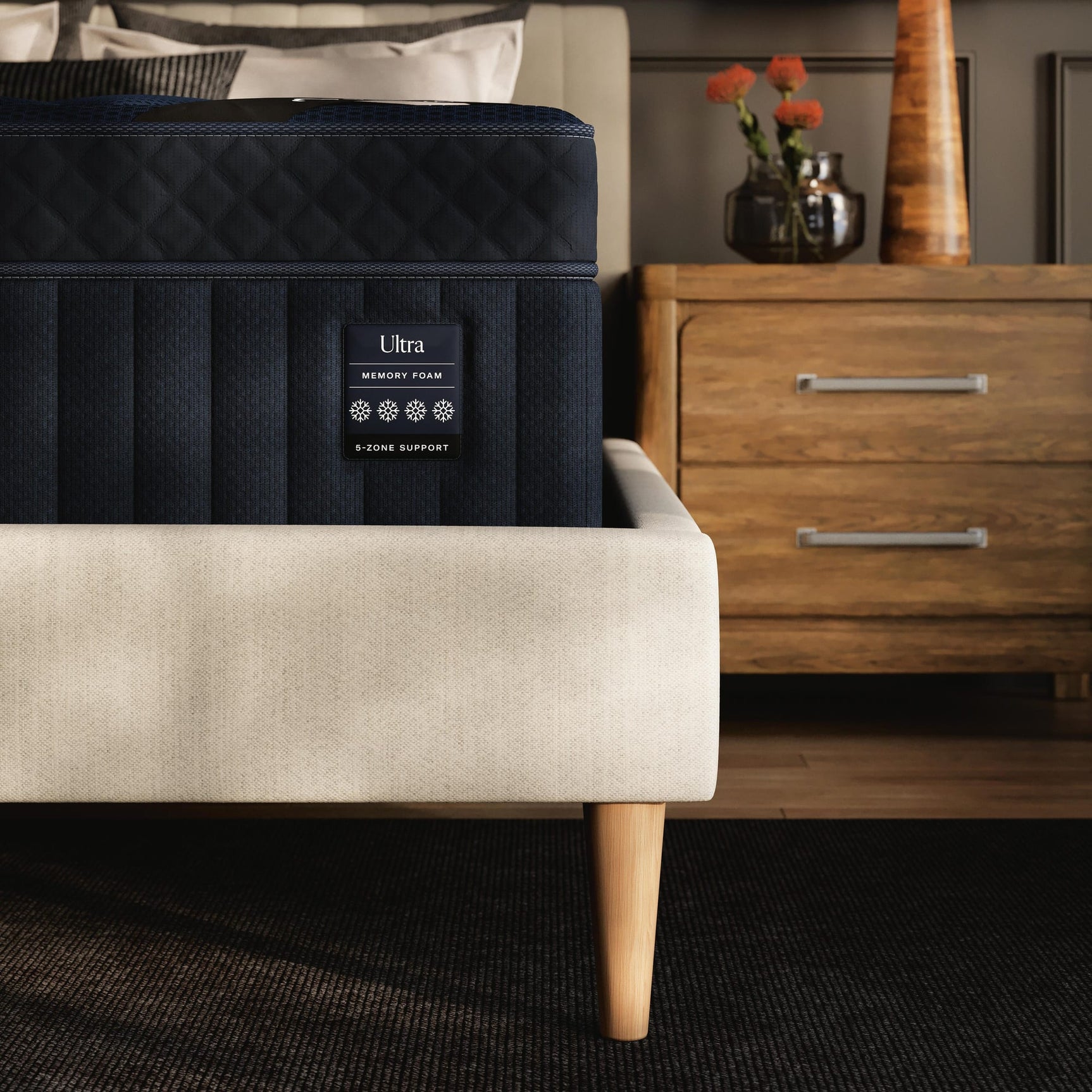 Dreamcloud Ultra Memory Foam Blue Queen Mattress detail view