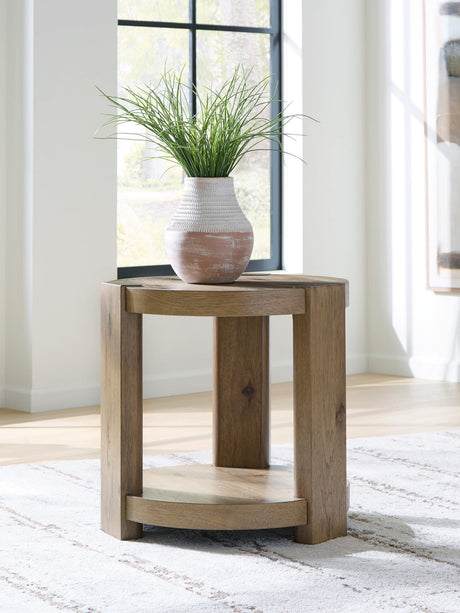 Flangren Light Brown End Table from Decor Furniture