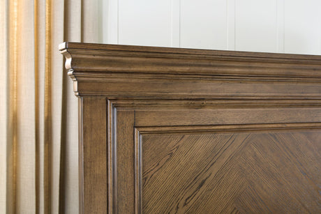 Karallin Medium Brown King Panel Bed detail view