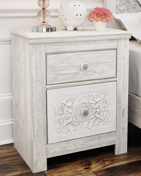 Paxberry Whitewash Panel Bedroom Set view 7