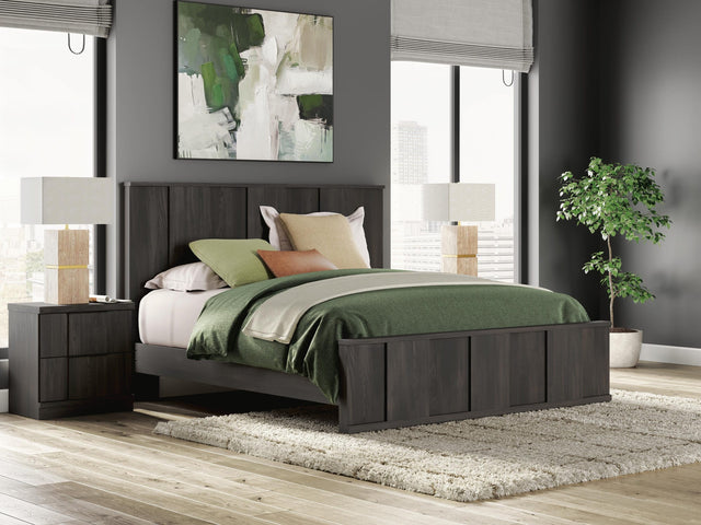 Shaehartin Dark Brown King Panel Platform Bed from Decor Furniture