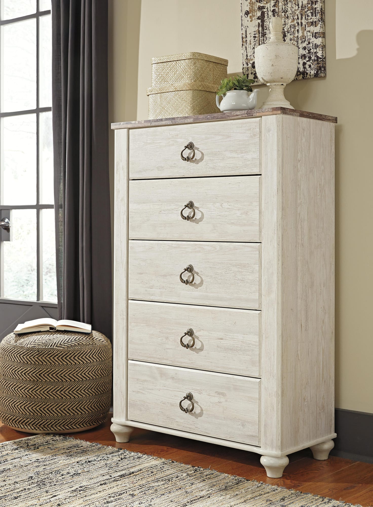 Willowton Whitewash Sleigh Bedroom Set from Decor Furniture