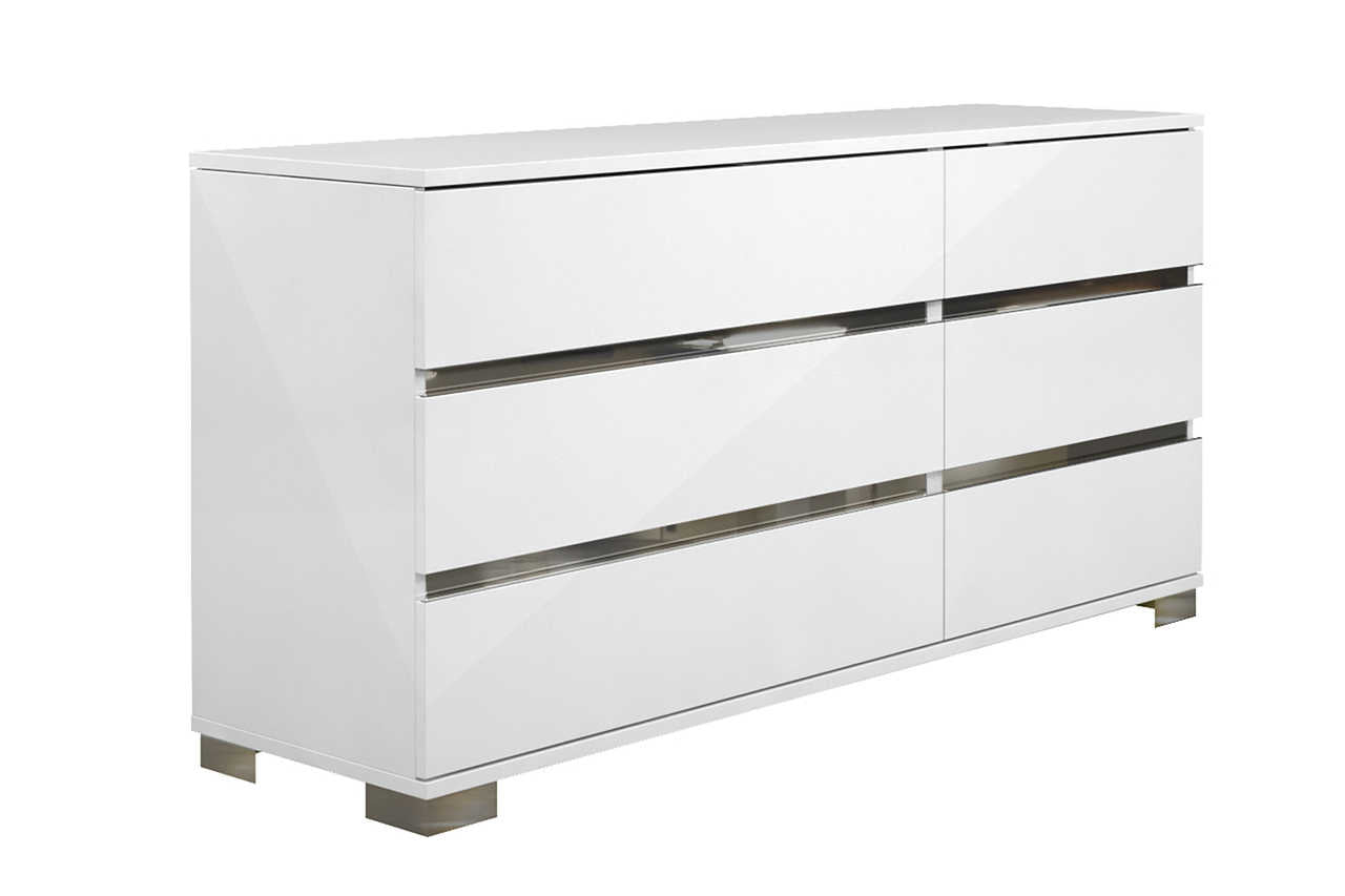 Soft closing drawer feature of Dream Collection Bedroom furniture