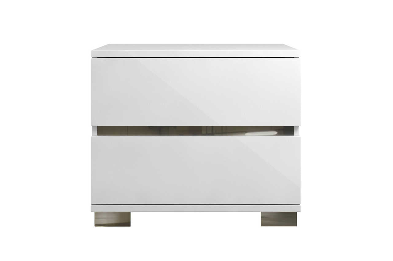 Close-up of high gloss finish on Dream Collection King Bed