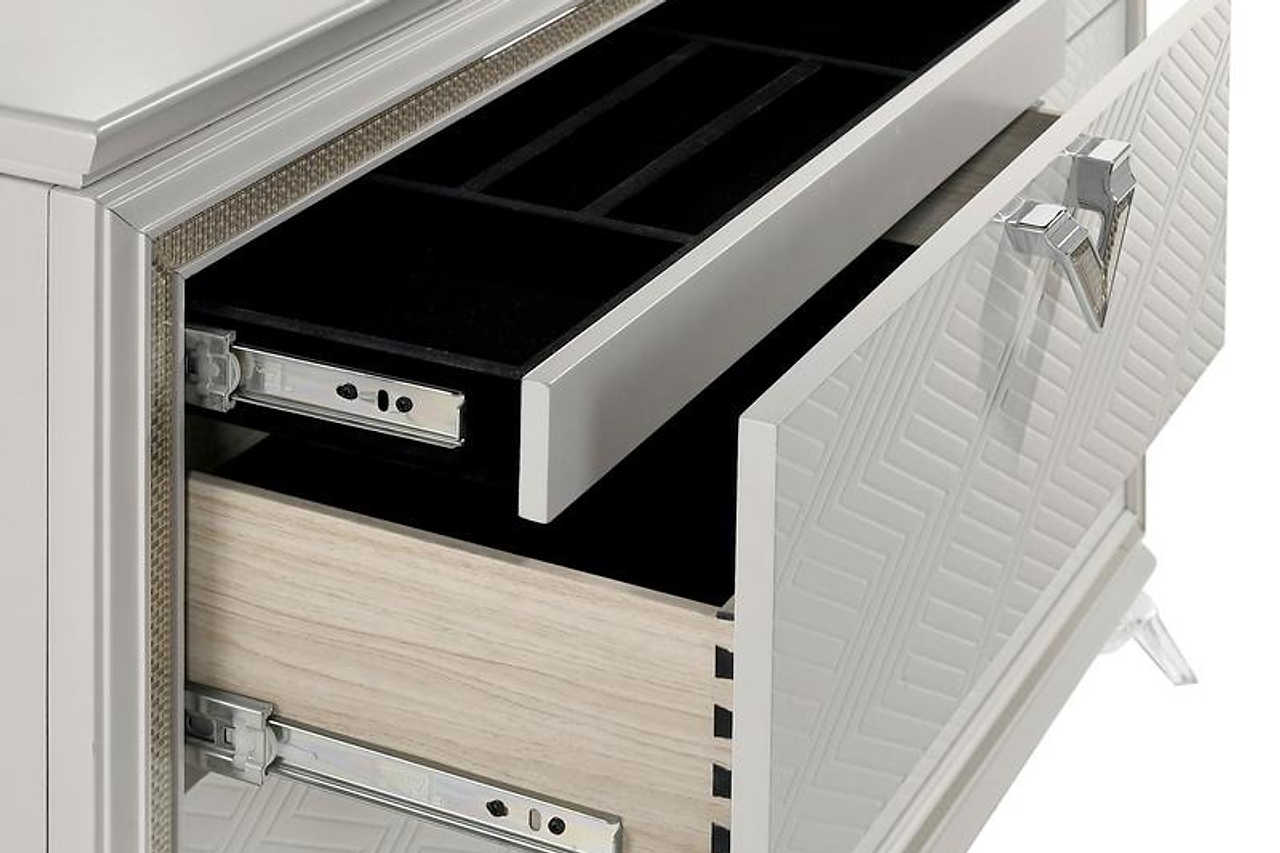 Chiara Majestic Gold Chest