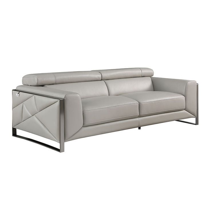 Close-up detail of Giorgio Light Gray Italian Leather Sofa leather texture