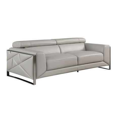 Close-up detail of Giorgio Light Gray Italian Leather Sofa leather texture