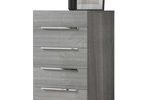 Premium Collection grey chest front angle