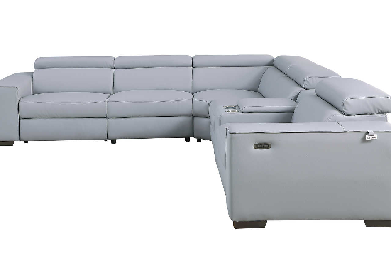 Central console with cupholders and wireless charger on Picasso sectional