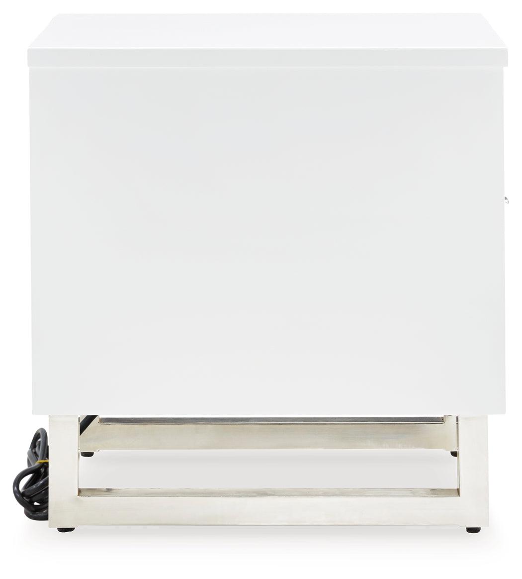 Legs with chrome-tone finish on Gardoni Chairside End Table