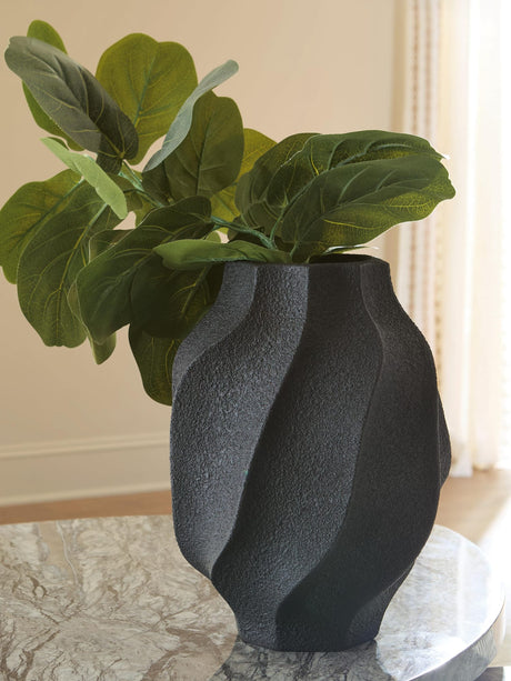 Judworth Black Vase from Decor Furniture