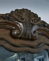 Ornamental appliques and decorative pilasters close-up