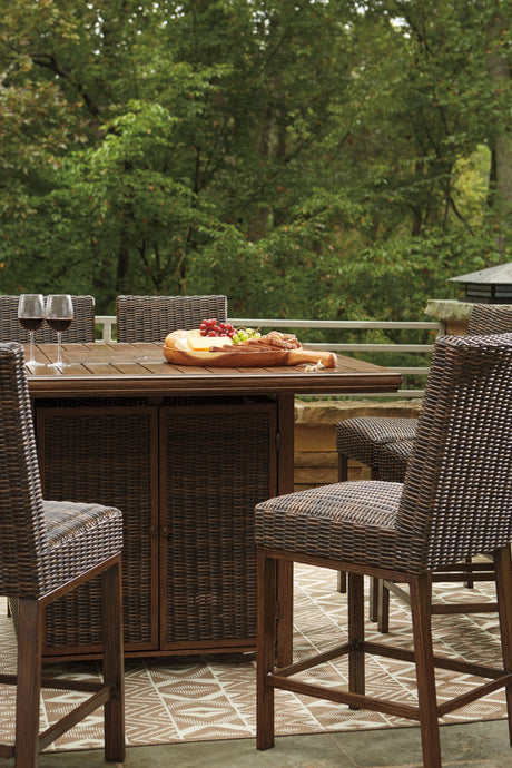 Bar stool with handwoven wicker and wood-look aluminum legs