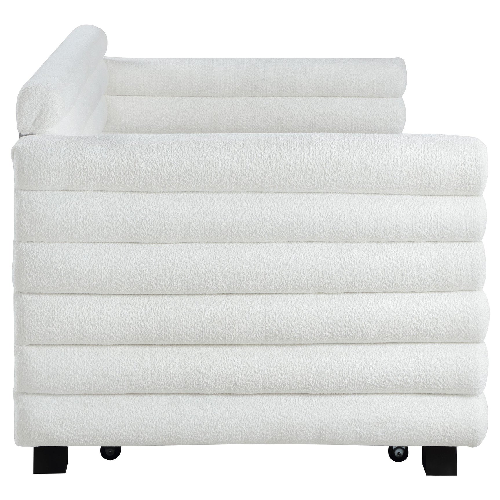 Pull-out trundle underneath Patricia daybed, open