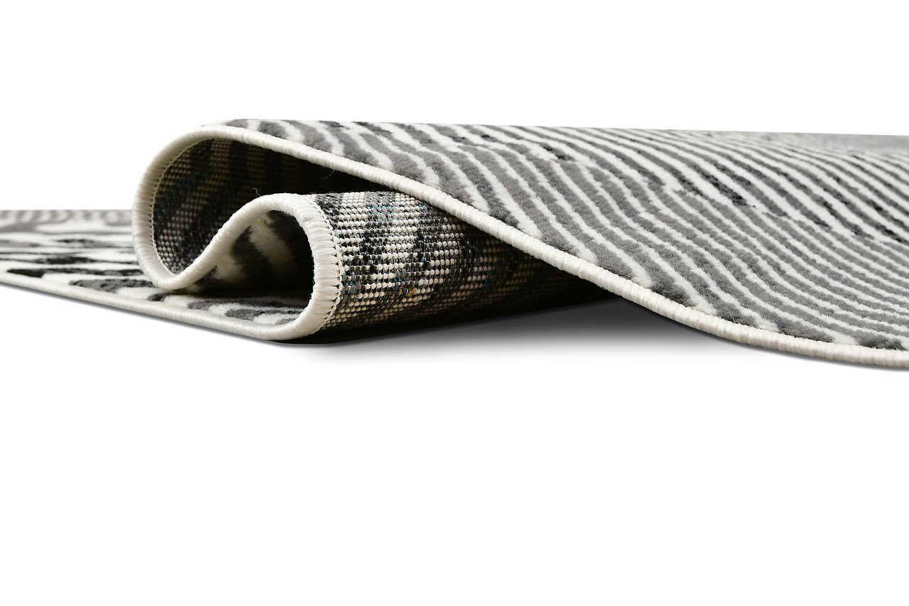 Posh 150 Medium Bone Rug corner detail
